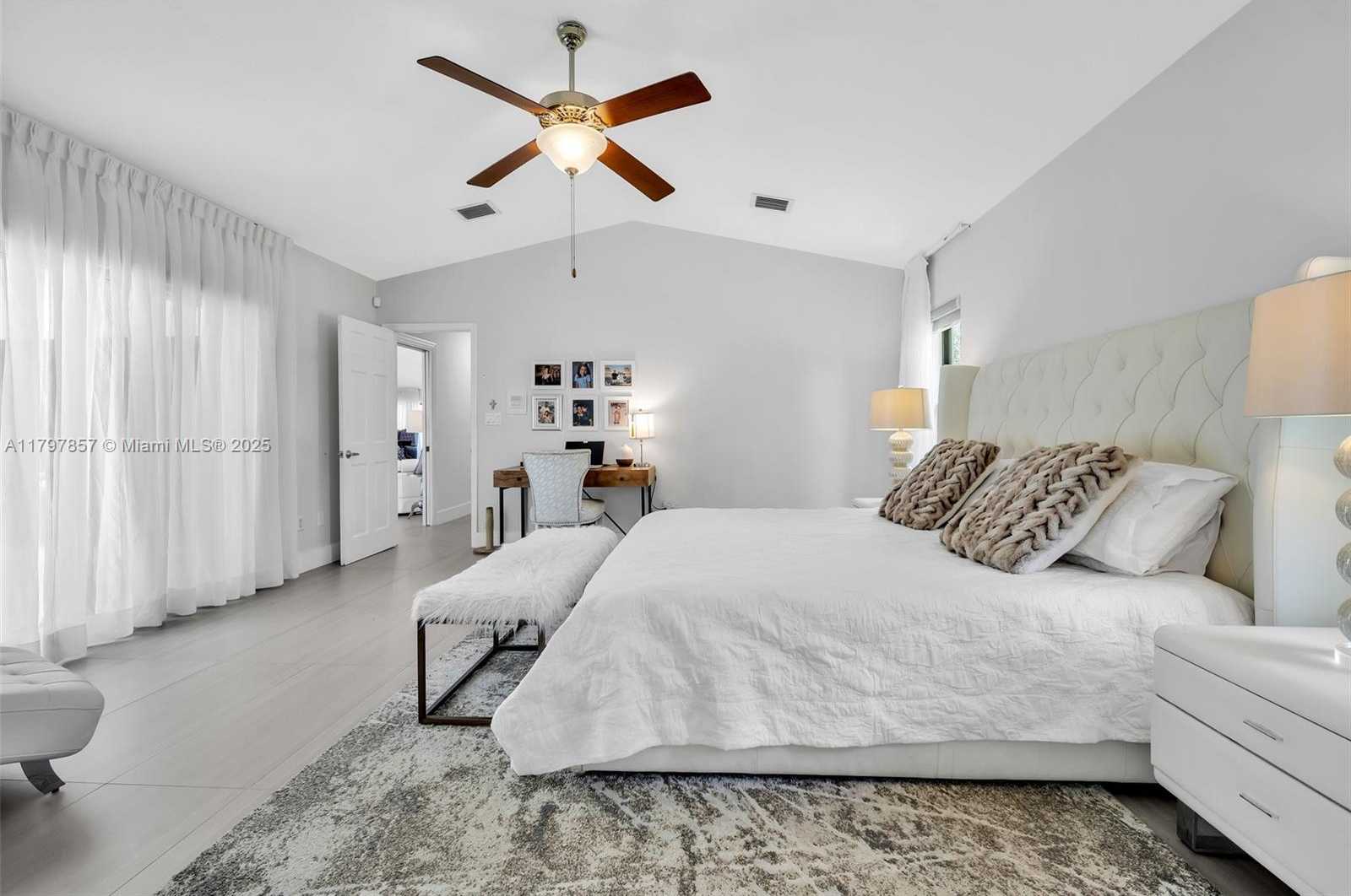 Small Image of 11850 SOUTH WEST 42ND CT, Davie Number 58