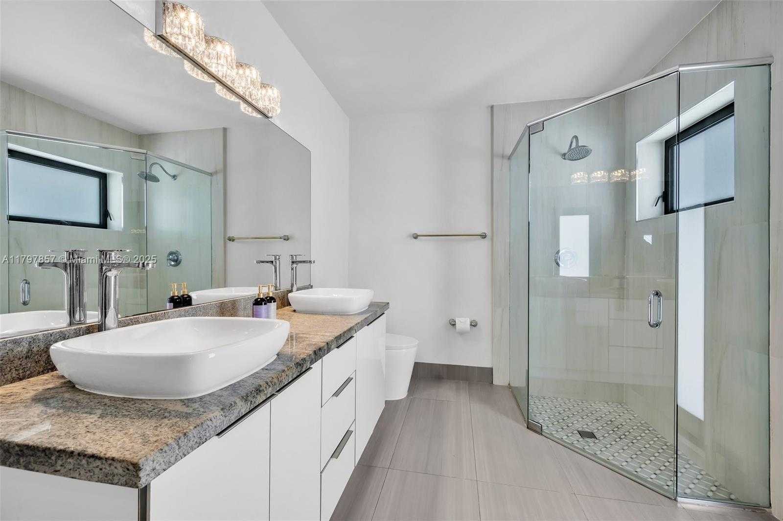 Small Image of 11850 SOUTH WEST 42ND CT, Davie Number 61