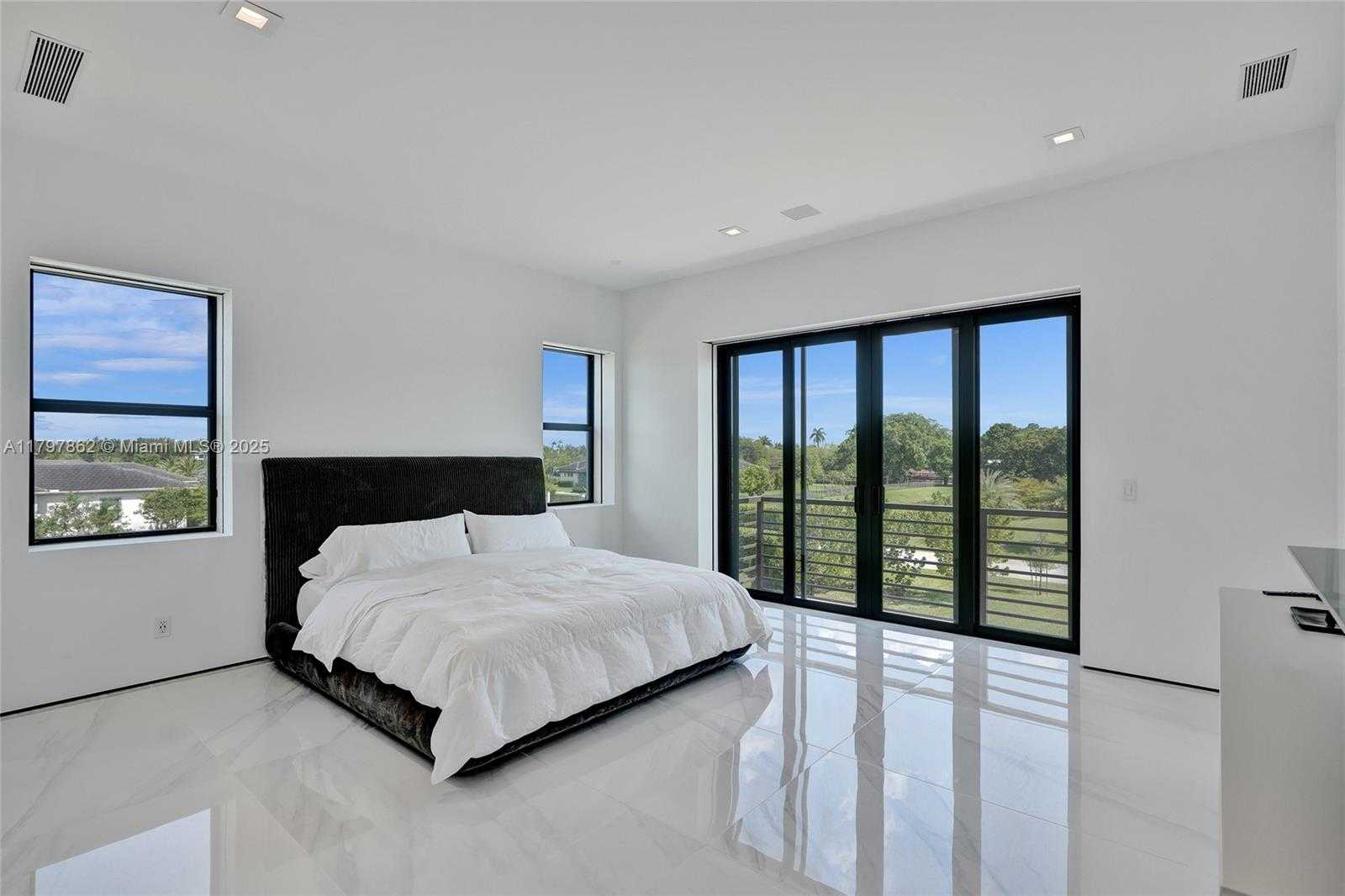Small Image of 17811 SOUTH WEST 58TH ST, Southwest Ranches Number 24
