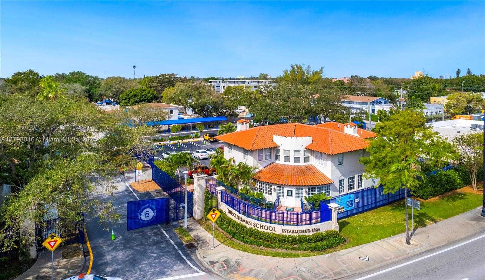 Small Image of 5550 NORTH BAYSHORE DR, Miami Number 45