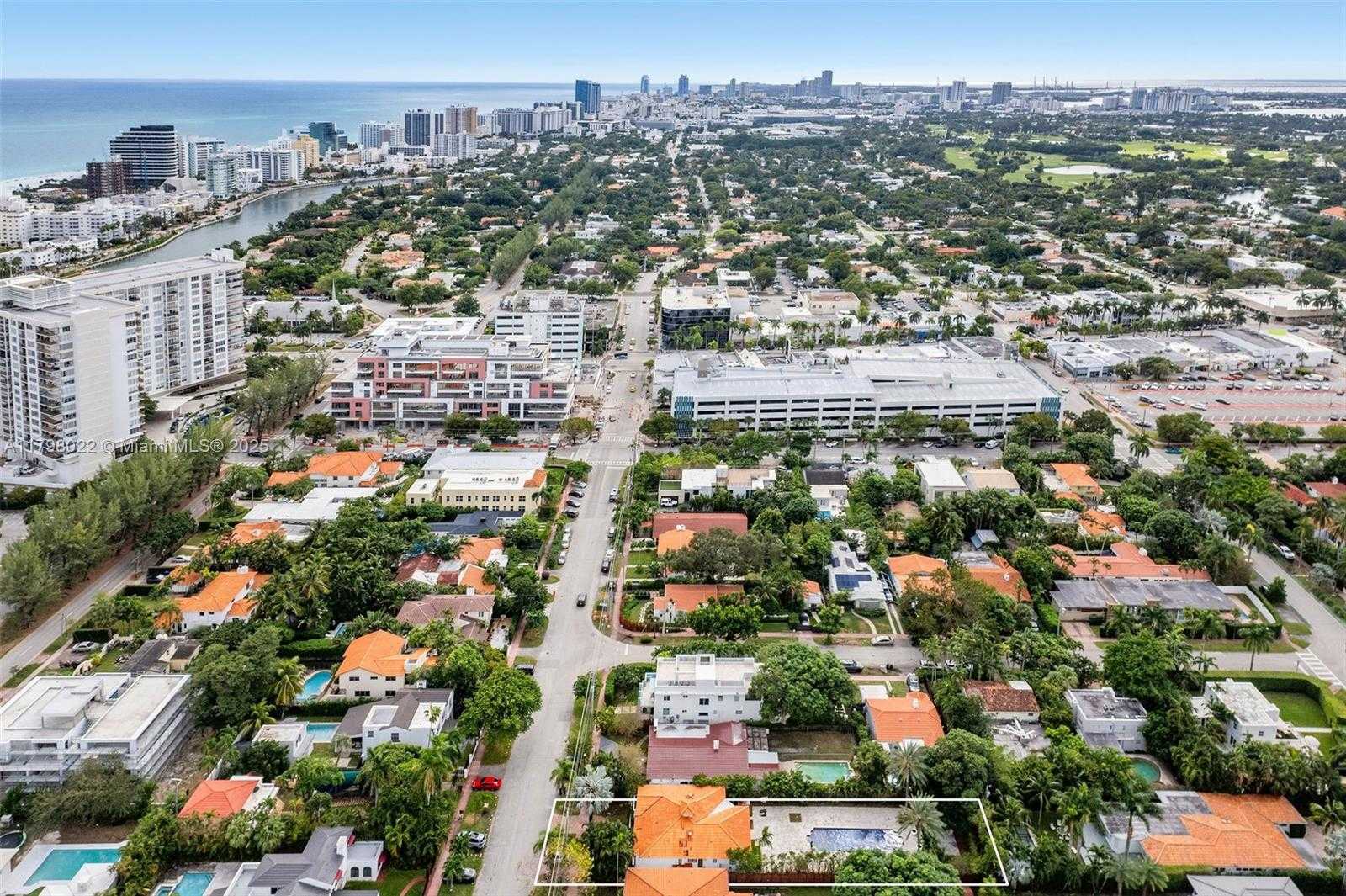 Small Image of 4316 SHERIDAN AVE, Miami Beach Number 3