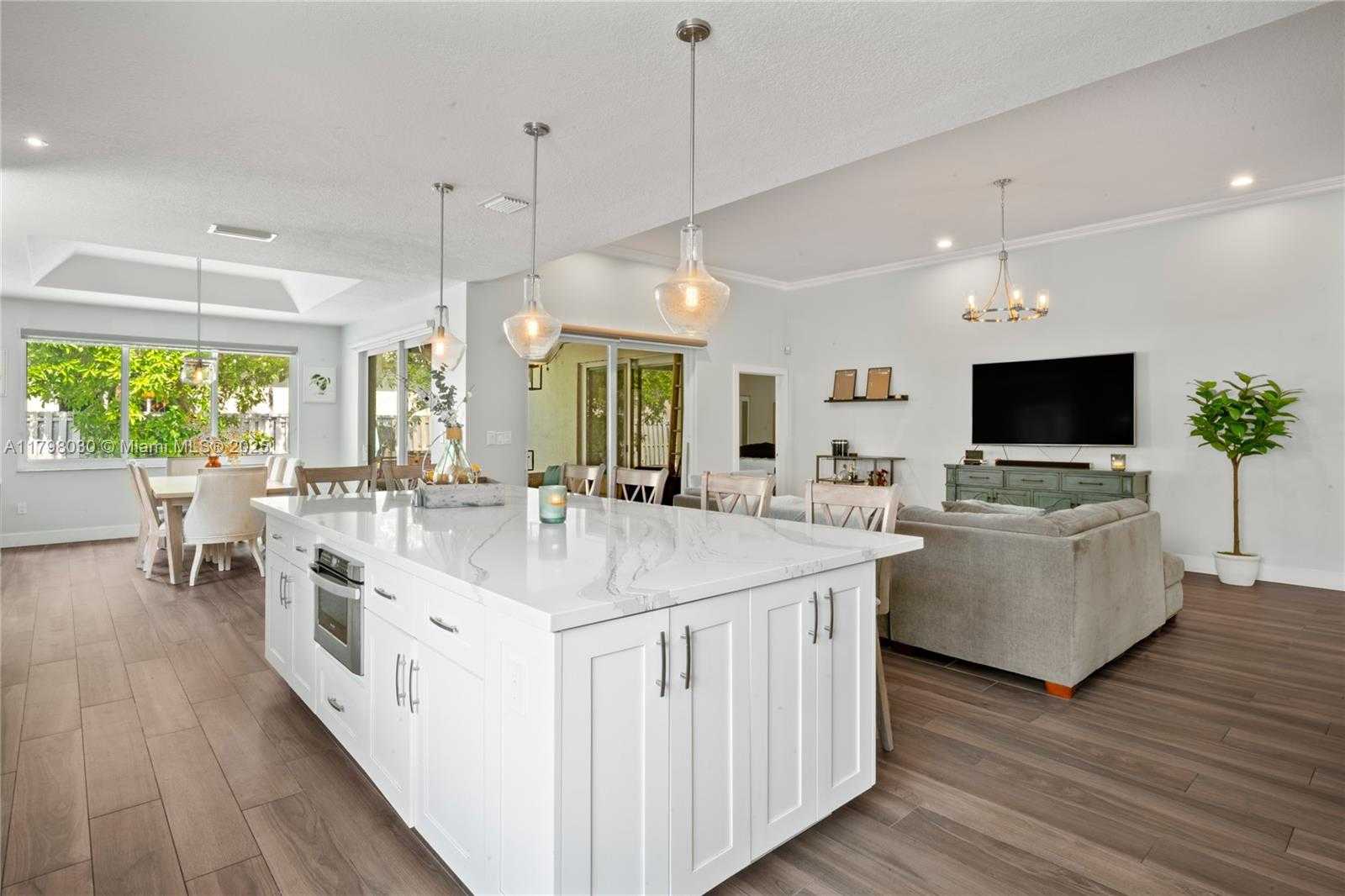 Small Image of 1199 NORTH WEST 166TH AVE, Pembroke Pines Number 14