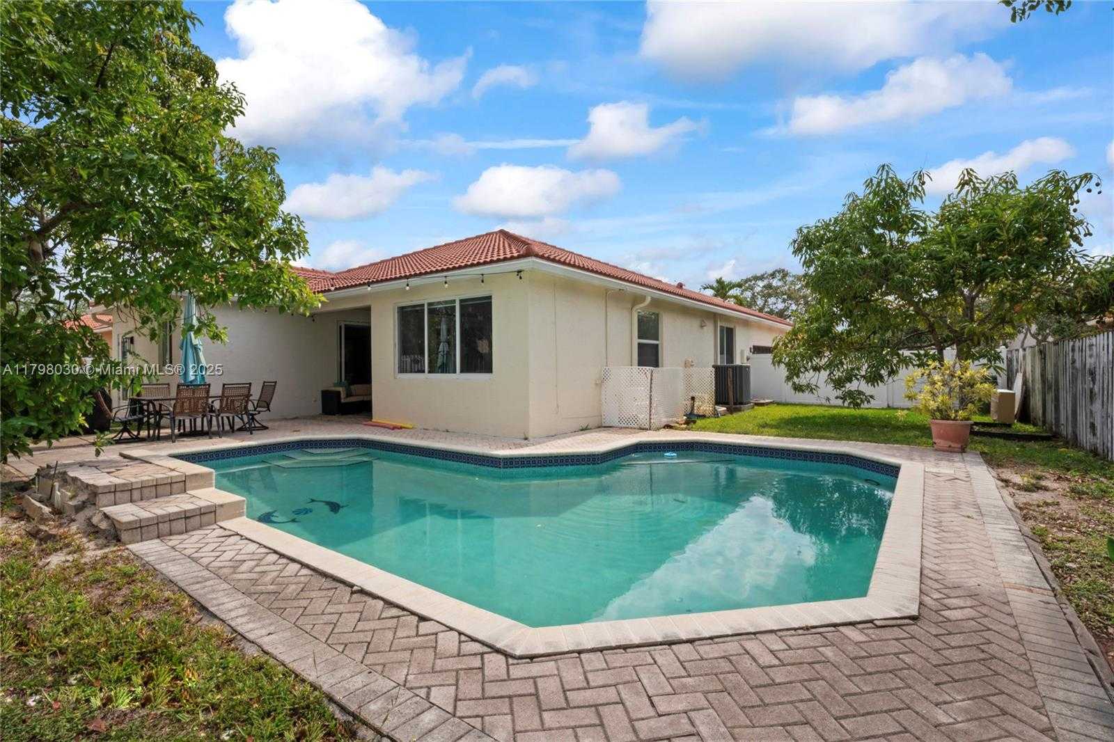 Small Image of 1199 NORTH WEST 166TH AVE, Pembroke Pines Number 27