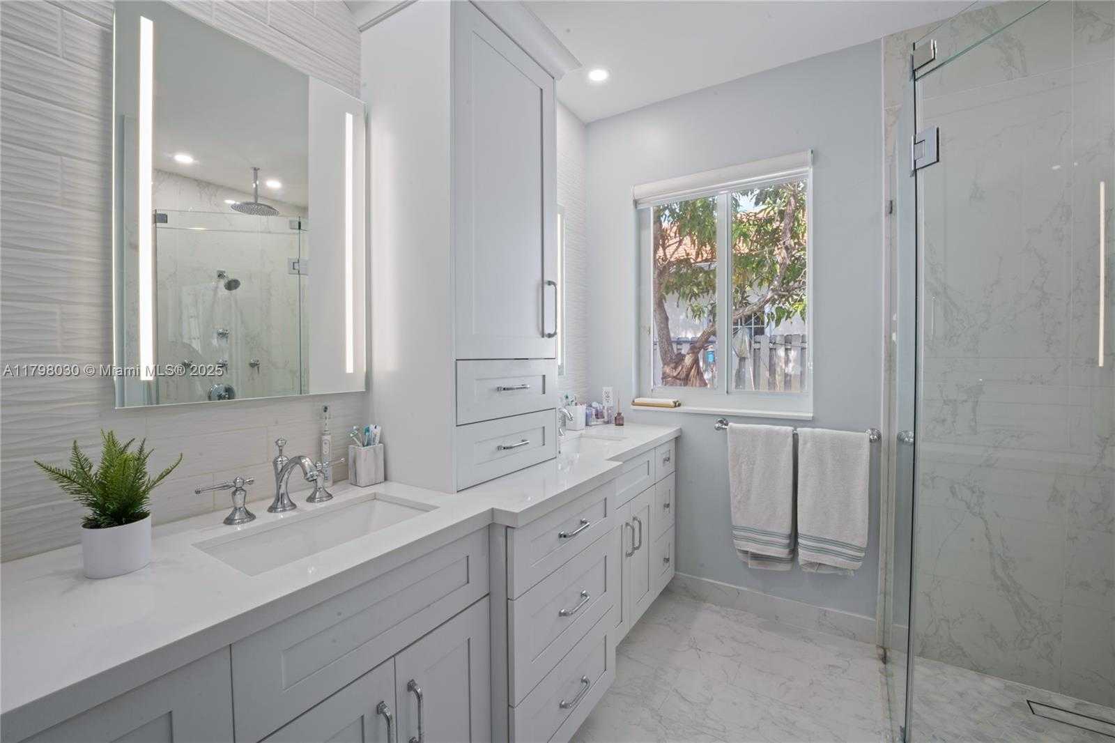 Small Image of 1199 NORTH WEST 166TH AVE, Pembroke Pines Number 39