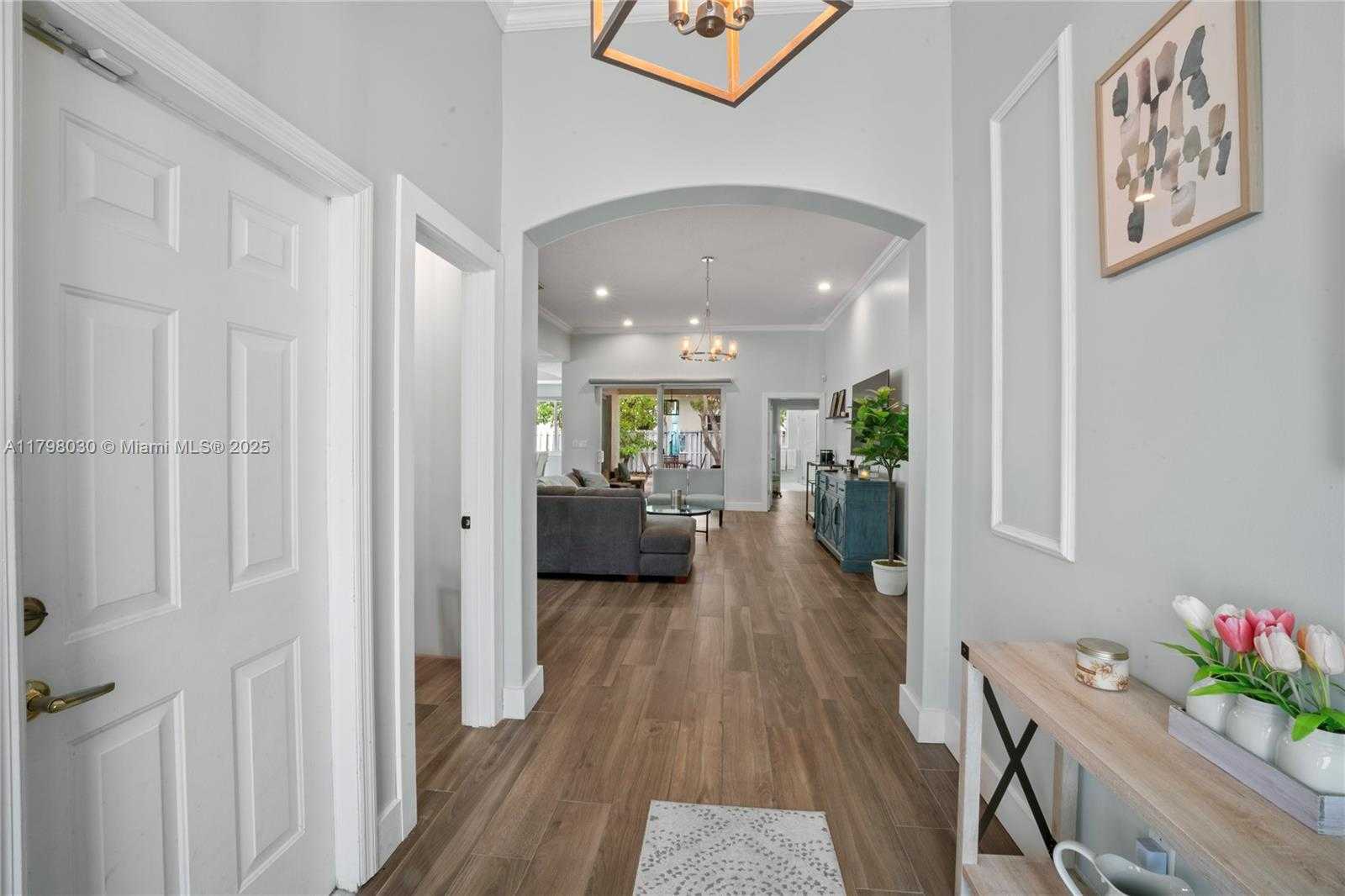 Small Image of 1199 NORTH WEST 166TH AVE, Pembroke Pines Number 5