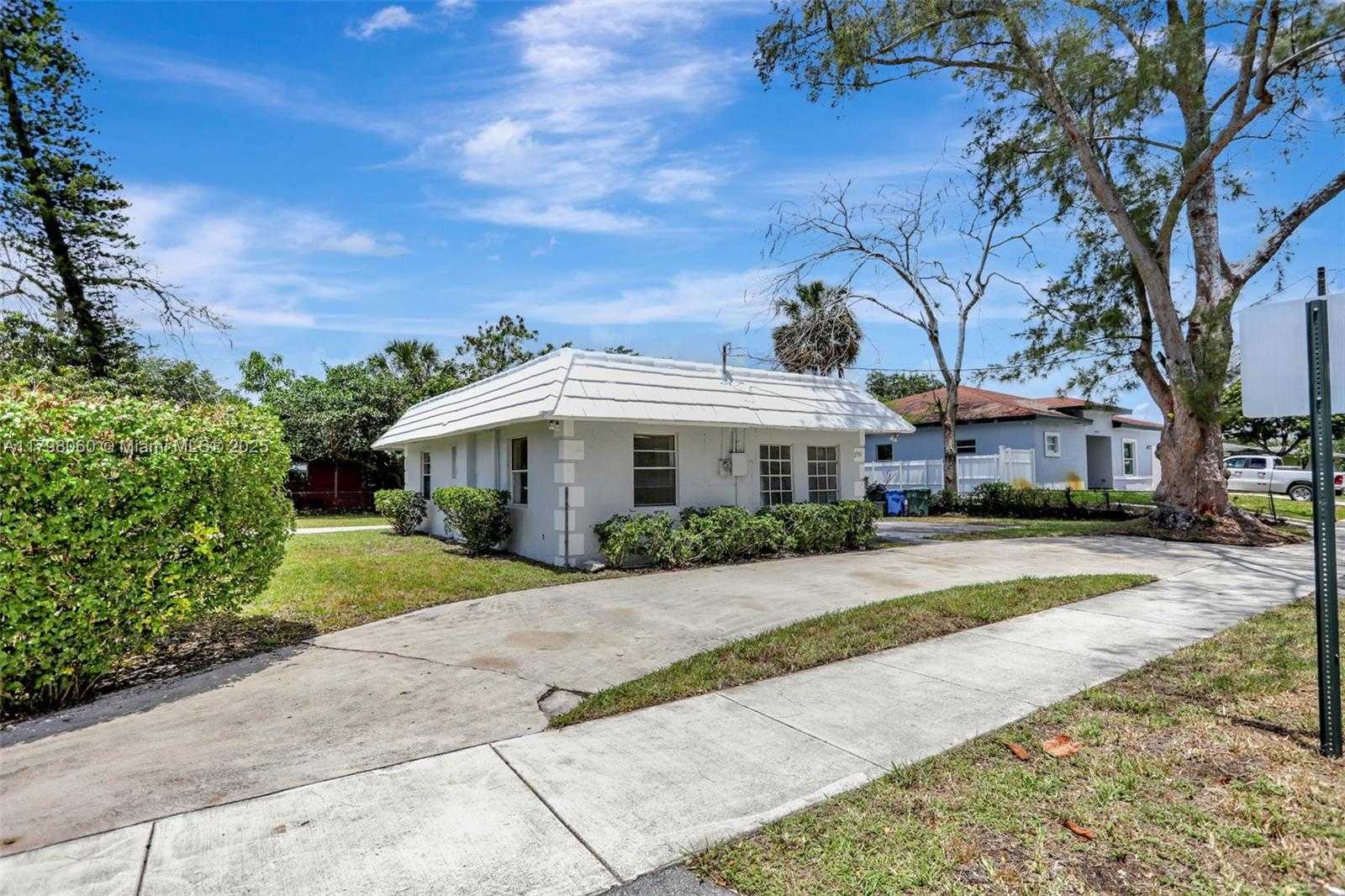 Small Image of 2701 NORTH WEST 18TH TER, Oakland Park Number 2