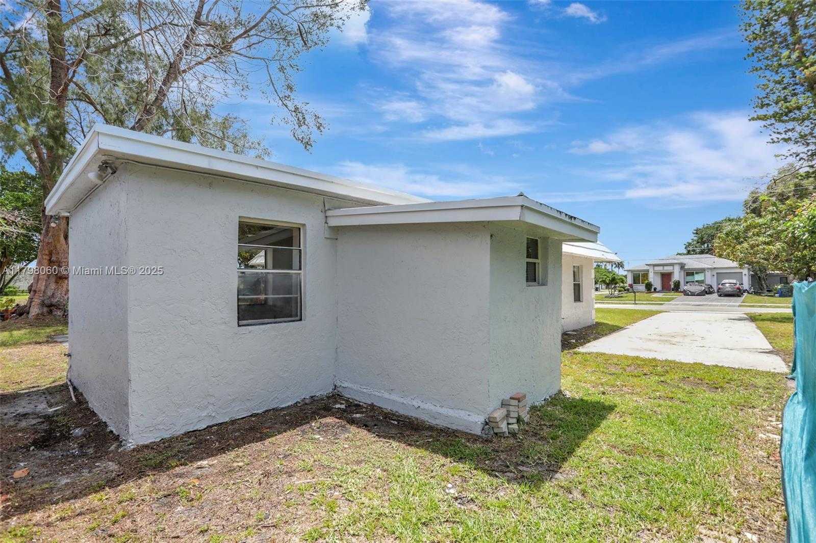Small Image of 2701 NORTH WEST 18TH TER, Oakland Park Number 29