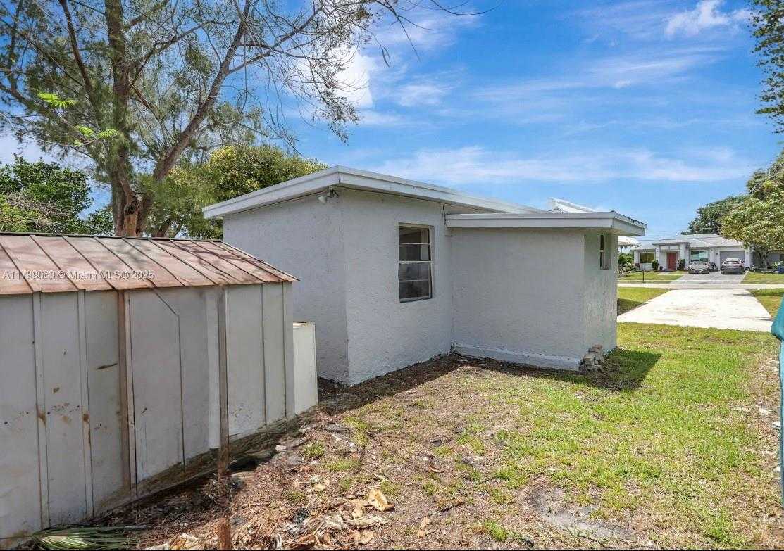 Small Image of 2701 NORTH WEST 18TH TER, Oakland Park Number 30