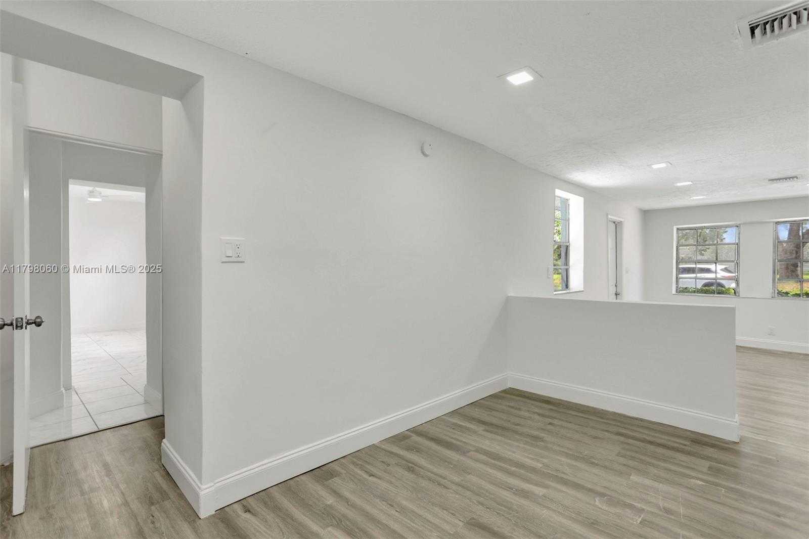 Small Image of 2701 NORTH WEST 18TH TER, Oakland Park Number 8