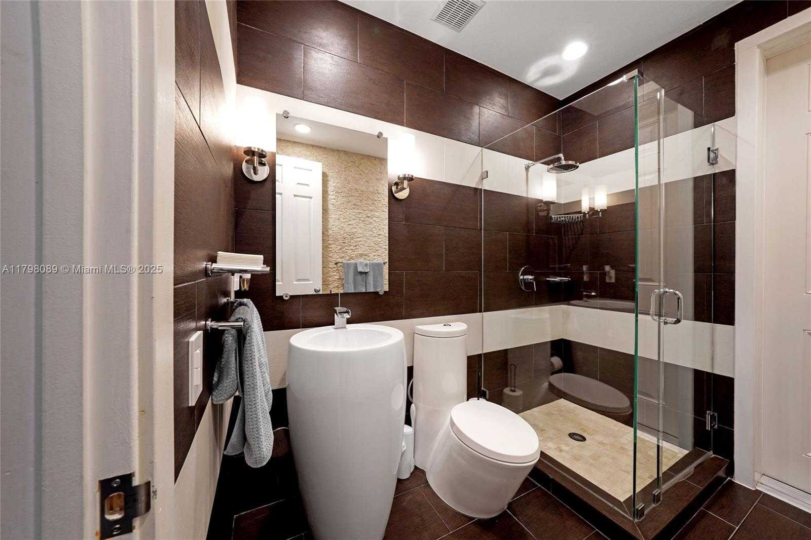 Small Image of 7567 SOUTH WEST 189TH ST, Cutler Bay Number 22