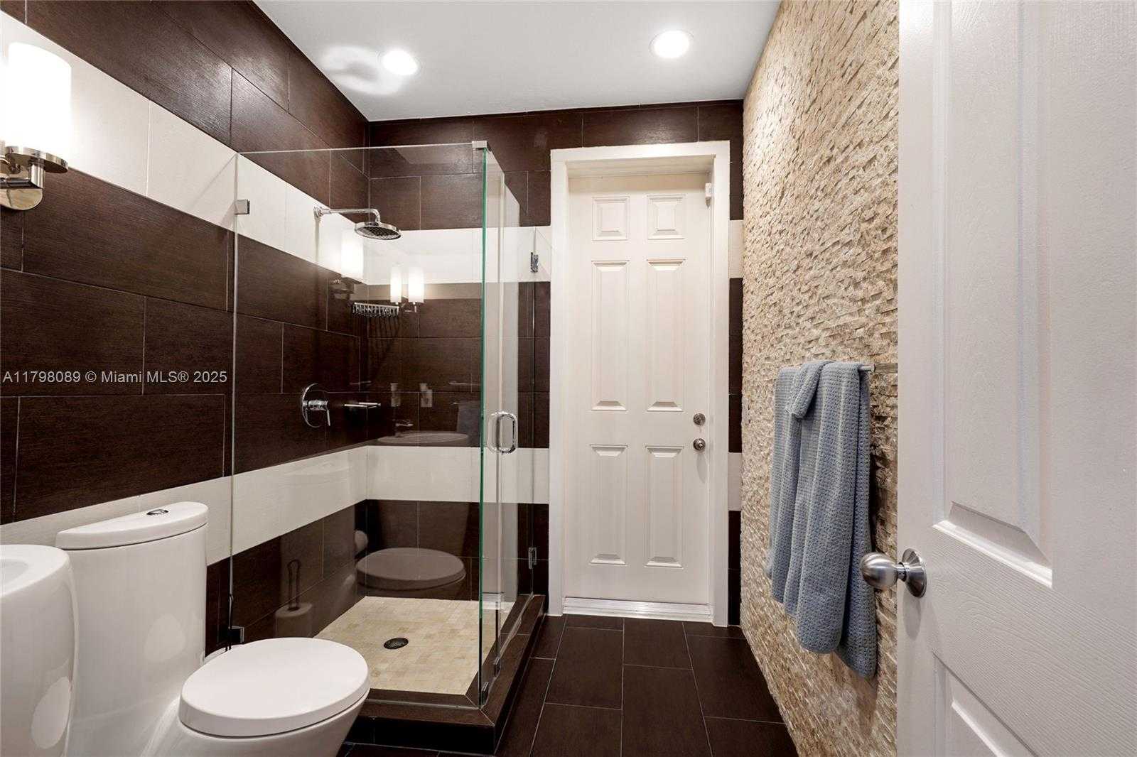 Small Image of 7567 SOUTH WEST 189TH ST, Cutler Bay Number 23