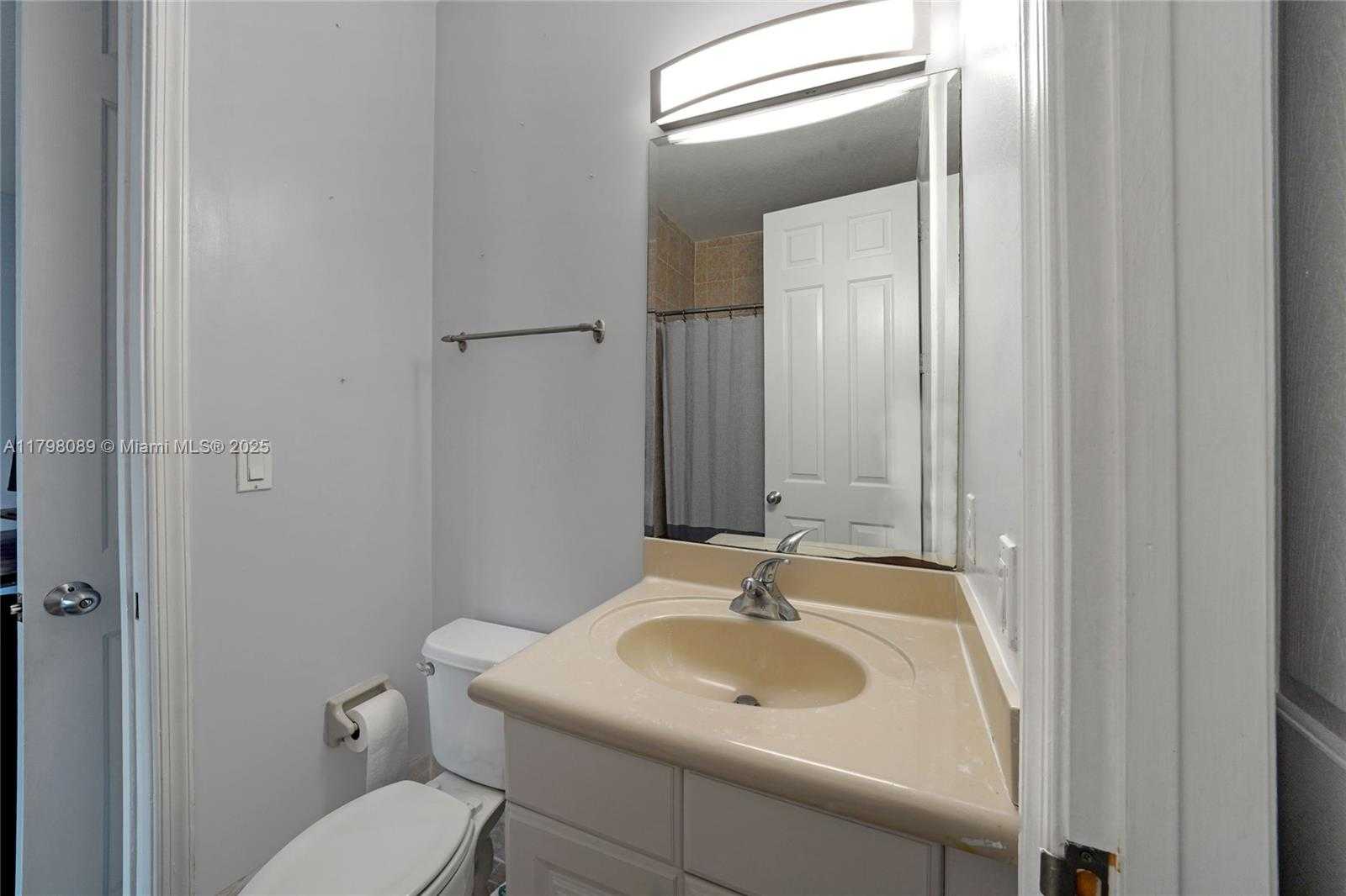 Small Image of 7567 SOUTH WEST 189TH ST, Cutler Bay Number 34