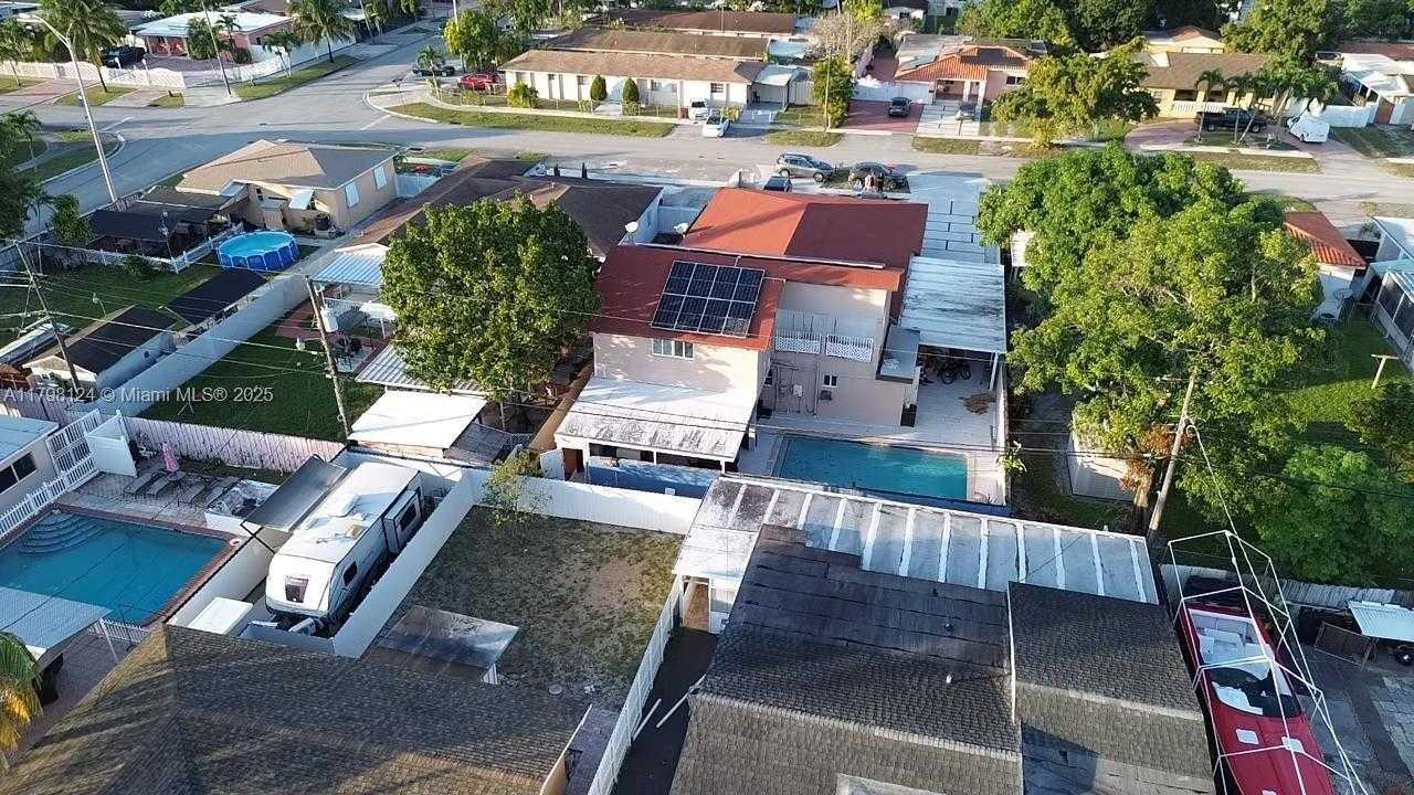 Small Image of 224 EAST 42ND ST, Hialeah Number 8