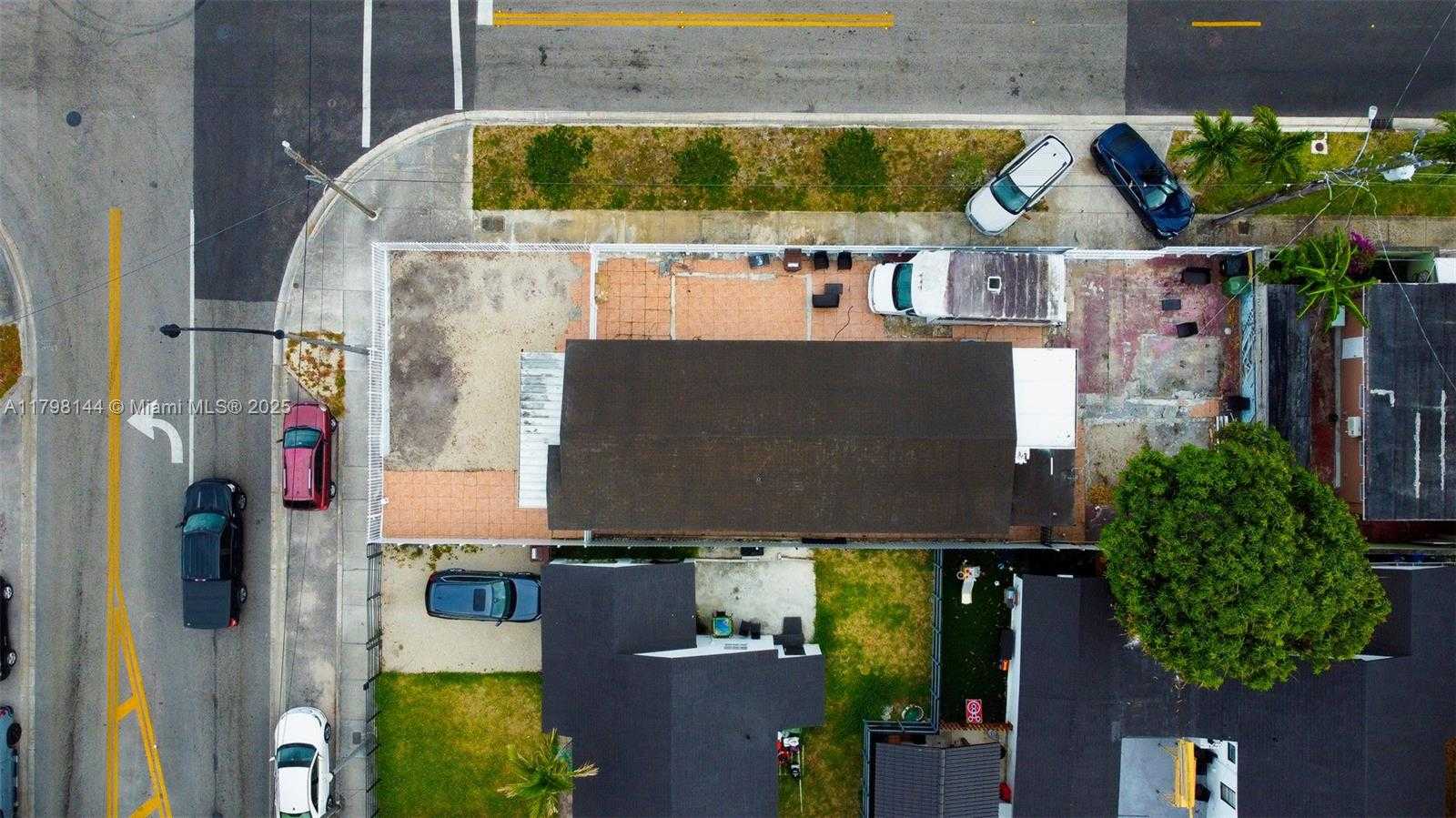 Small Image of 1995 EAST 1ST AVE, Hialeah Number 12
