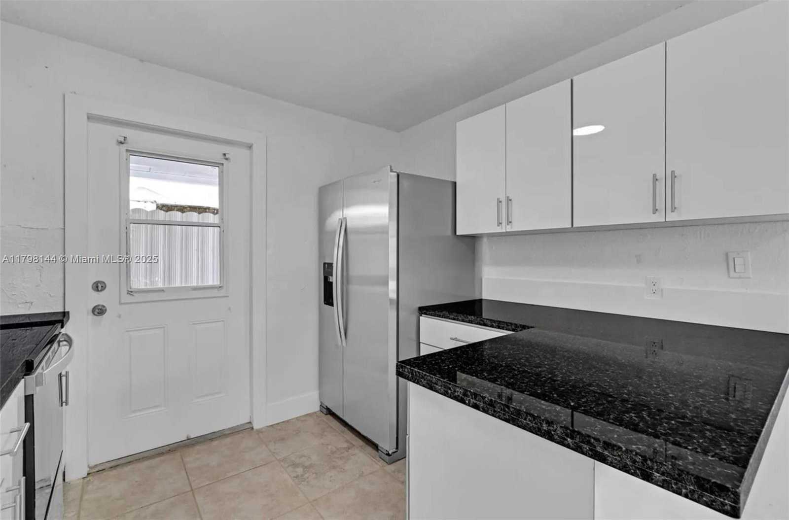 Small Image of 1995 EAST 1ST AVE, Hialeah Number 8
