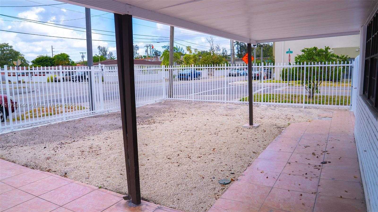 Small Image of 1995 EAST 1ST AVE, Hialeah Number 9