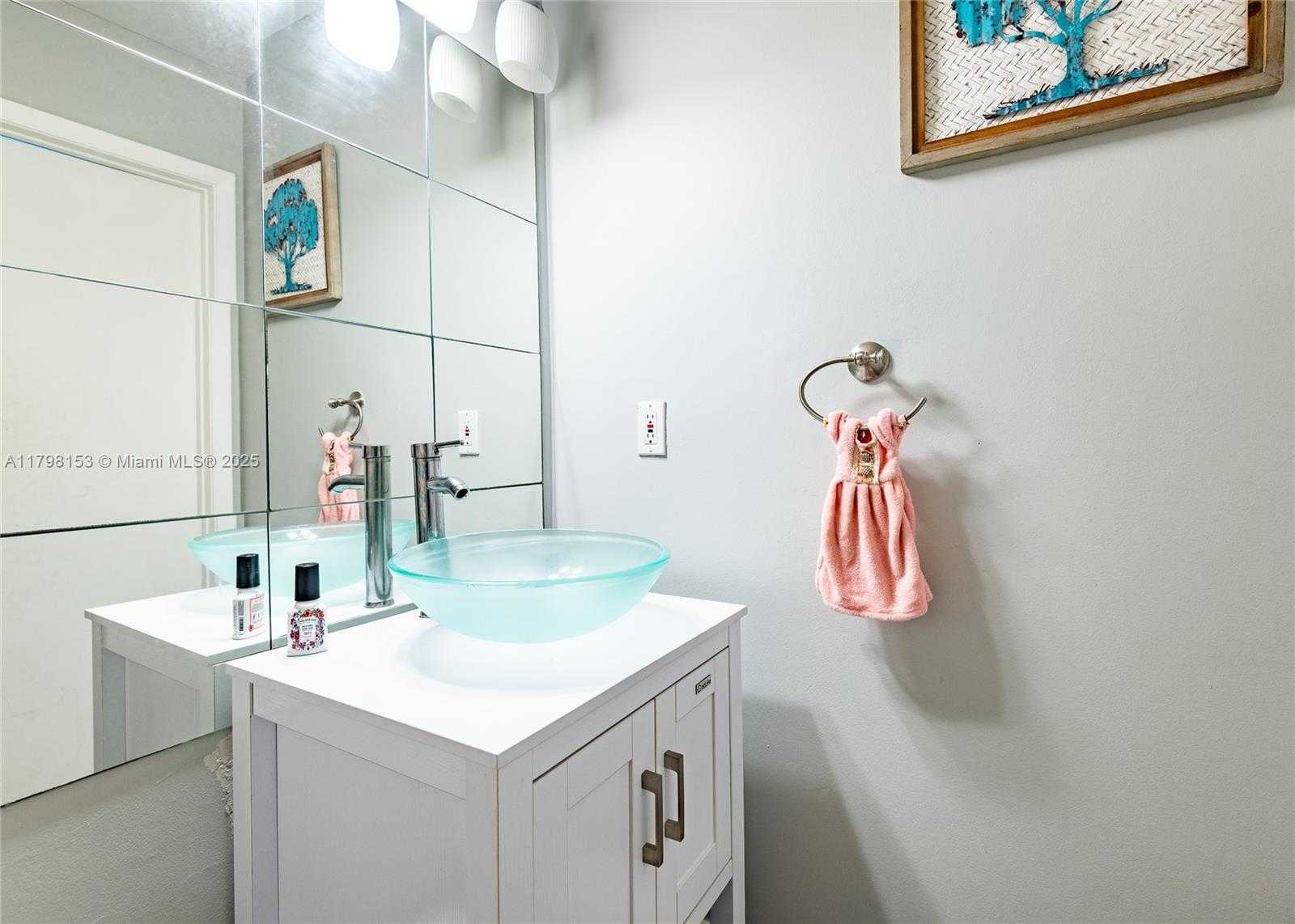 Small Image of 216 NORTH WEST 118TH DR, Coral Springs Number 10