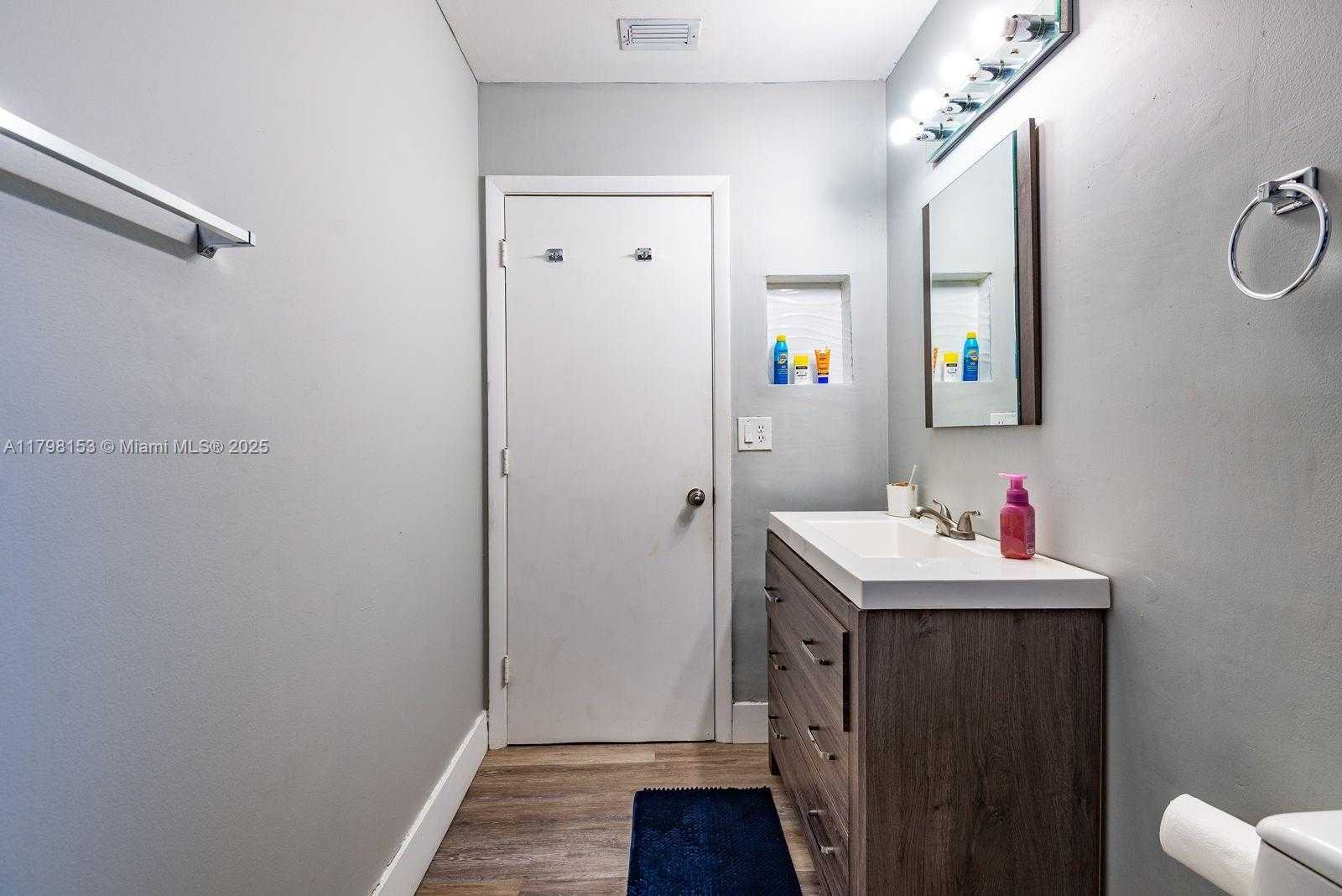Small Image of 216 NORTH WEST 118TH DR, Coral Springs Number 17