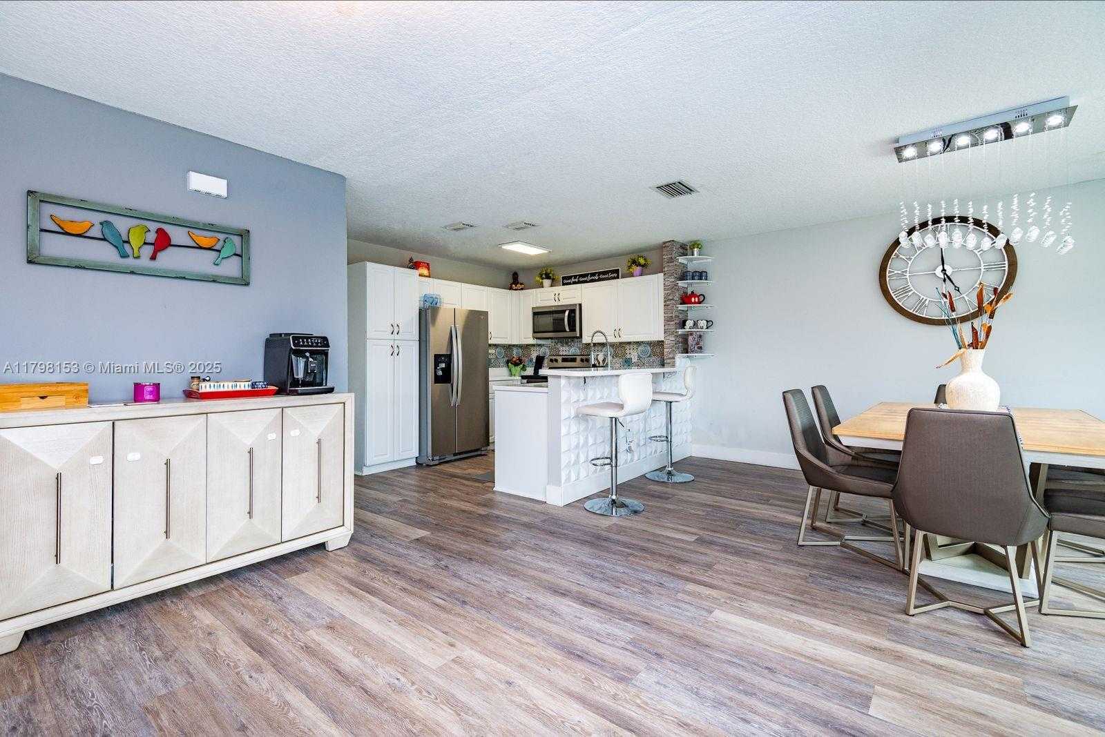 Small Image of 216 NORTH WEST 118TH DR, Coral Springs Number 2