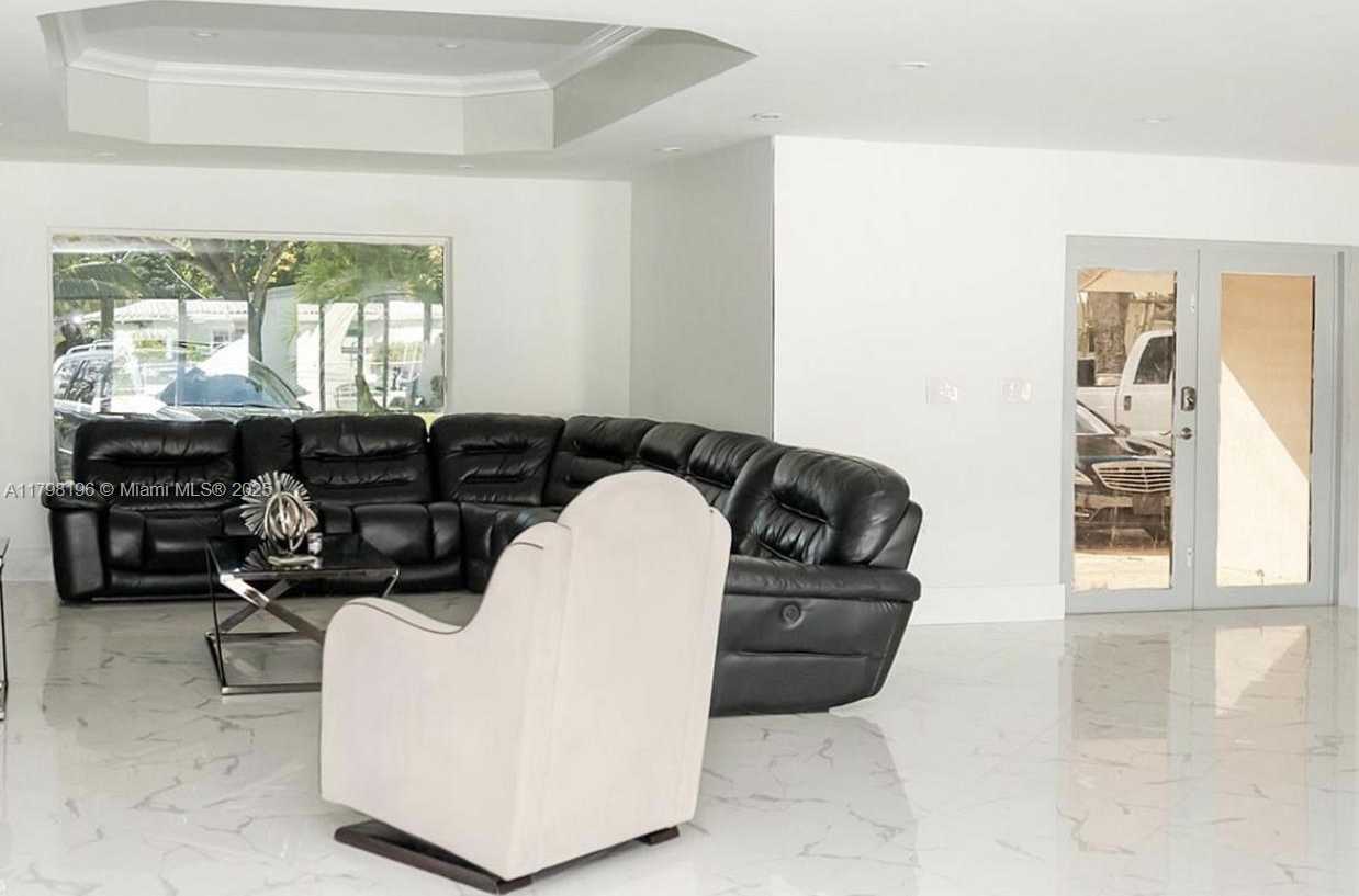 Small Image of 2055 KEYSTONE BLVD, North Miami Number 10