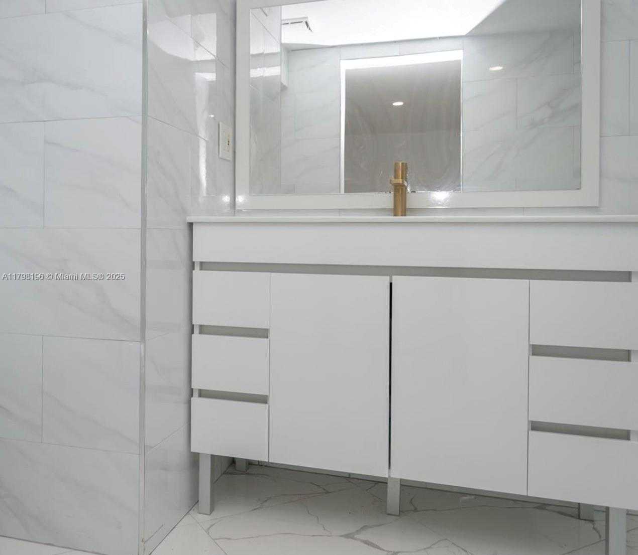 Small Image of 2055 KEYSTONE BLVD, North Miami Number 21