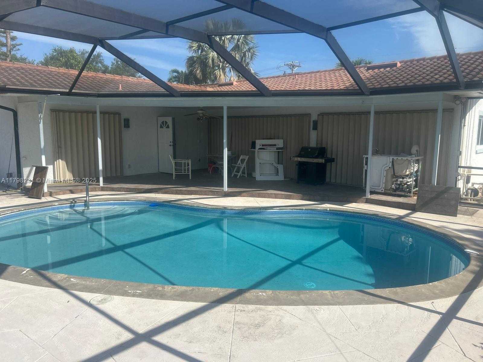 Small Image of 1515 SOUTH EAST 32 TER, Cape Coral Number 2
