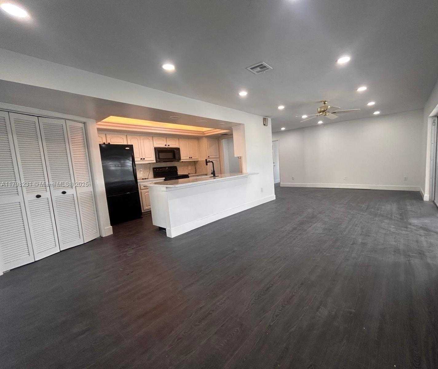 Small Image of 1515 SOUTH EAST 32 TER, Cape Coral Number 20