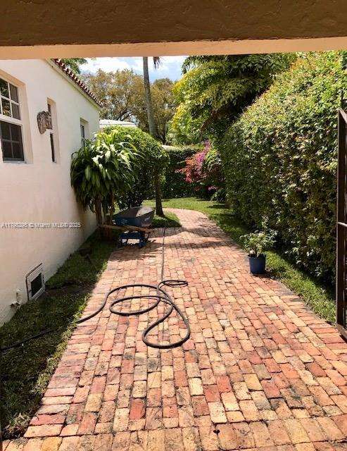 Small Image of 410 NAVARRE AVE, Coral Gables Number 16