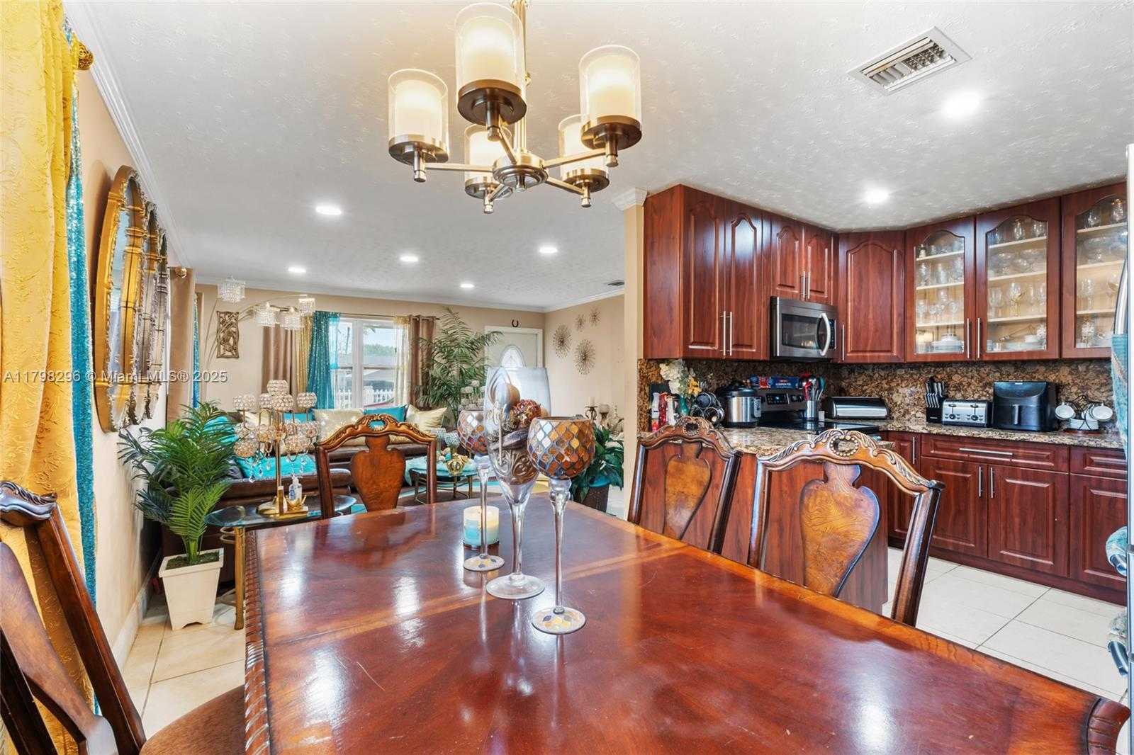 Small Image of 11415 SOUTH WEST 226TH ST, Miami Number 13