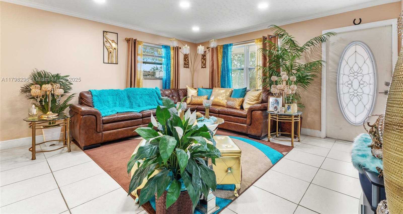 Small Image of 11415 SOUTH WEST 226TH ST, Miami Number 9