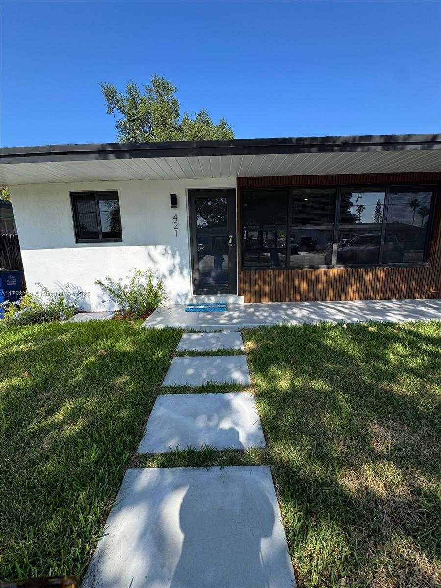 Small Image of 421 SOUTH WEST 11TH AVE, Hallandale Beach Number 14