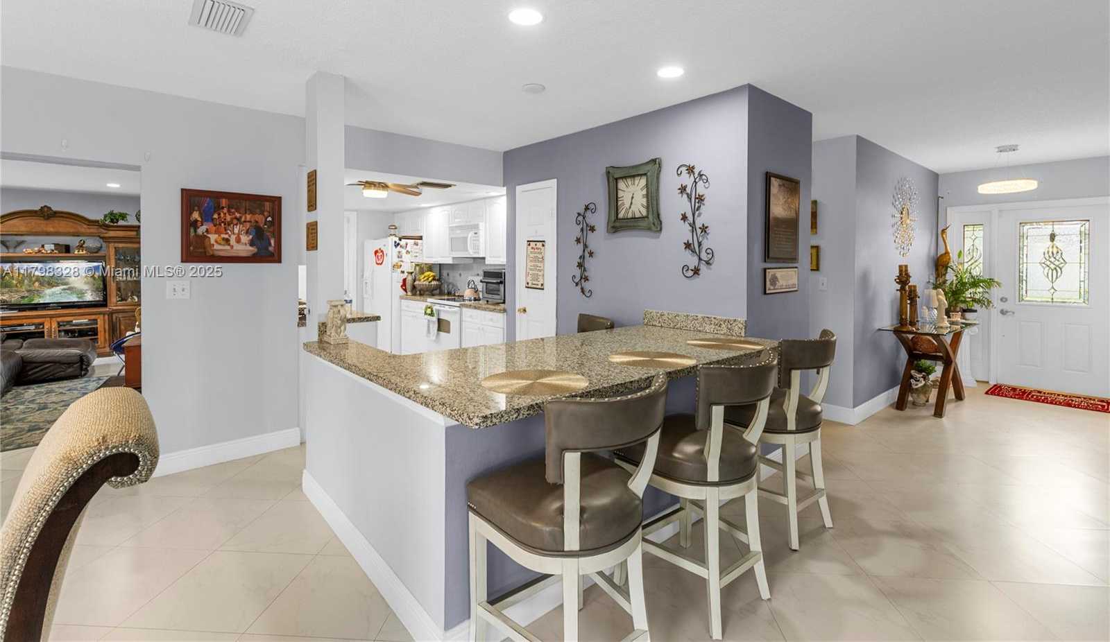 Small Image of 7185 EAST TROPICAL WAY, Plantation Number 11