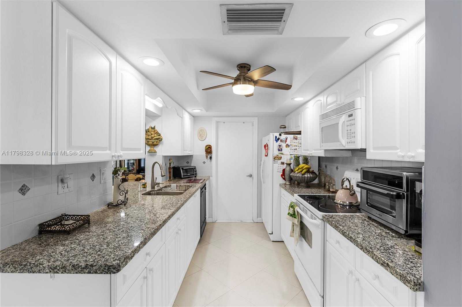 Small Image of 7185 EAST TROPICAL WAY, Plantation Number 13