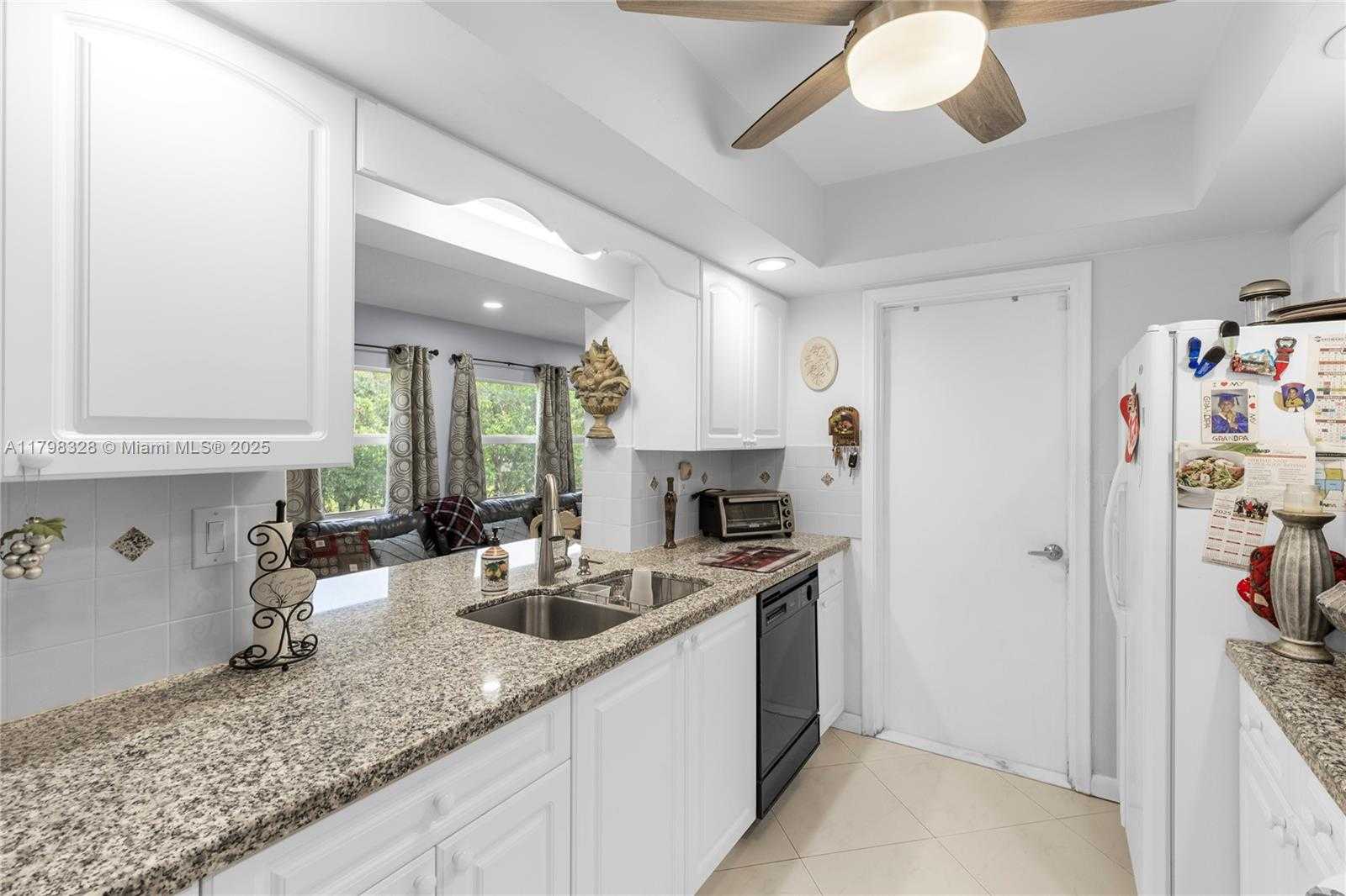 Small Image of 7185 EAST TROPICAL WAY, Plantation Number 14