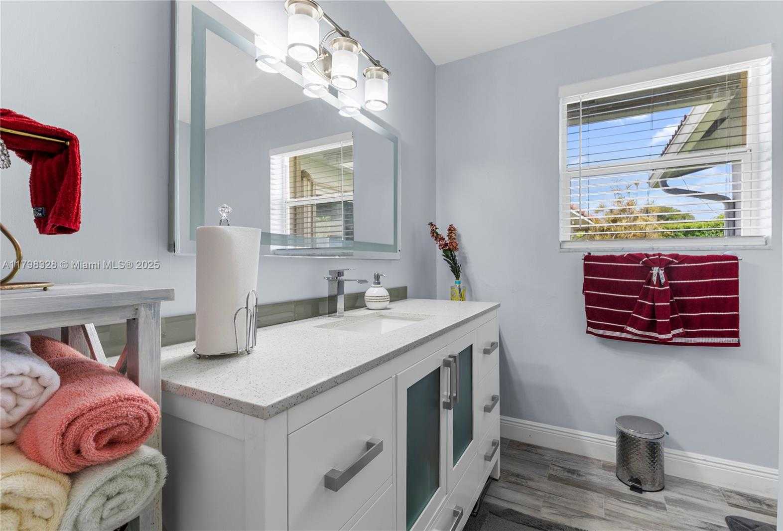 Small Image of 7185 EAST TROPICAL WAY, Plantation Number 21