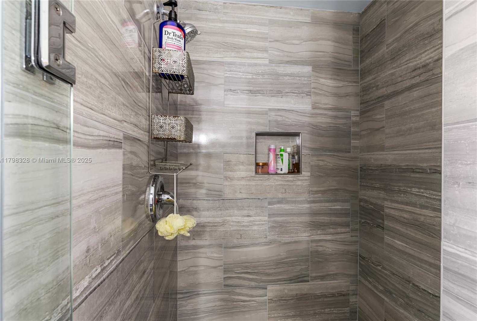 Small Image of 7185 EAST TROPICAL WAY, Plantation Number 22
