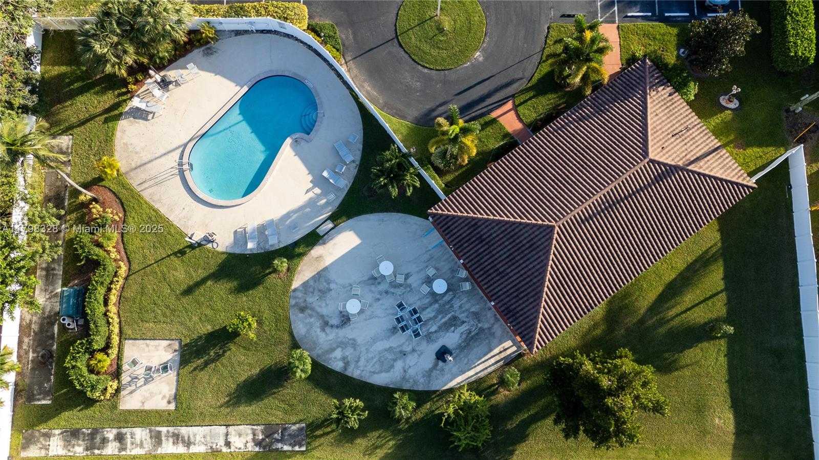 Small Image of 7185 EAST TROPICAL WAY, Plantation Number 33