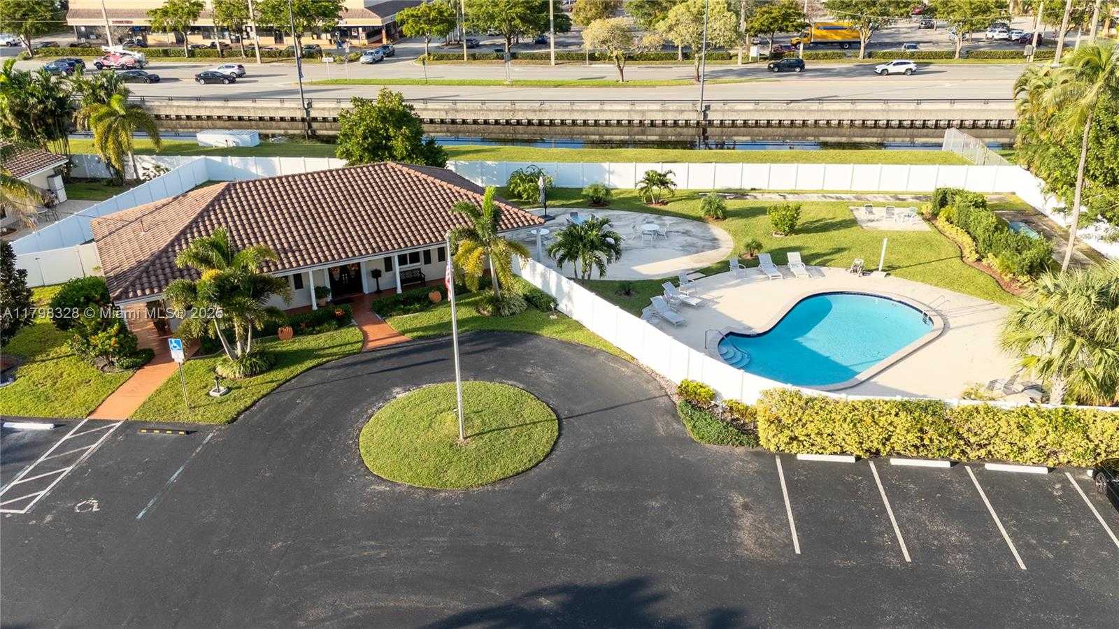 Small Image of 7185 EAST TROPICAL WAY, Plantation Number 34