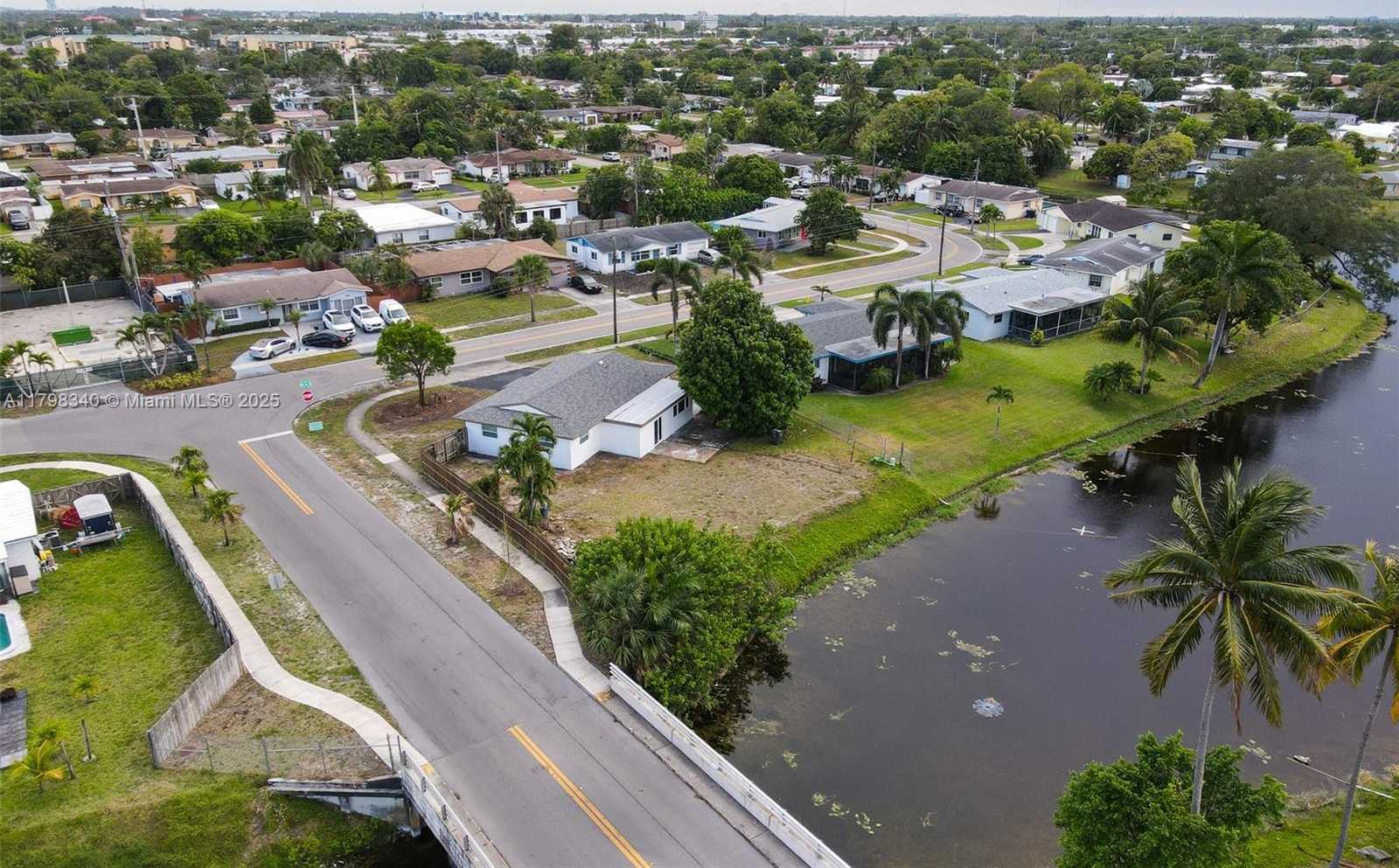 Small Image of 3531 NORTH WEST 26TH ST, Lauderdale Lakes Number 34