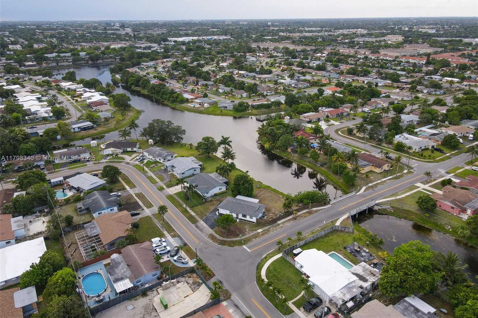 Small Image of 3531 NORTH WEST 26TH ST, Lauderdale Lakes Number 35