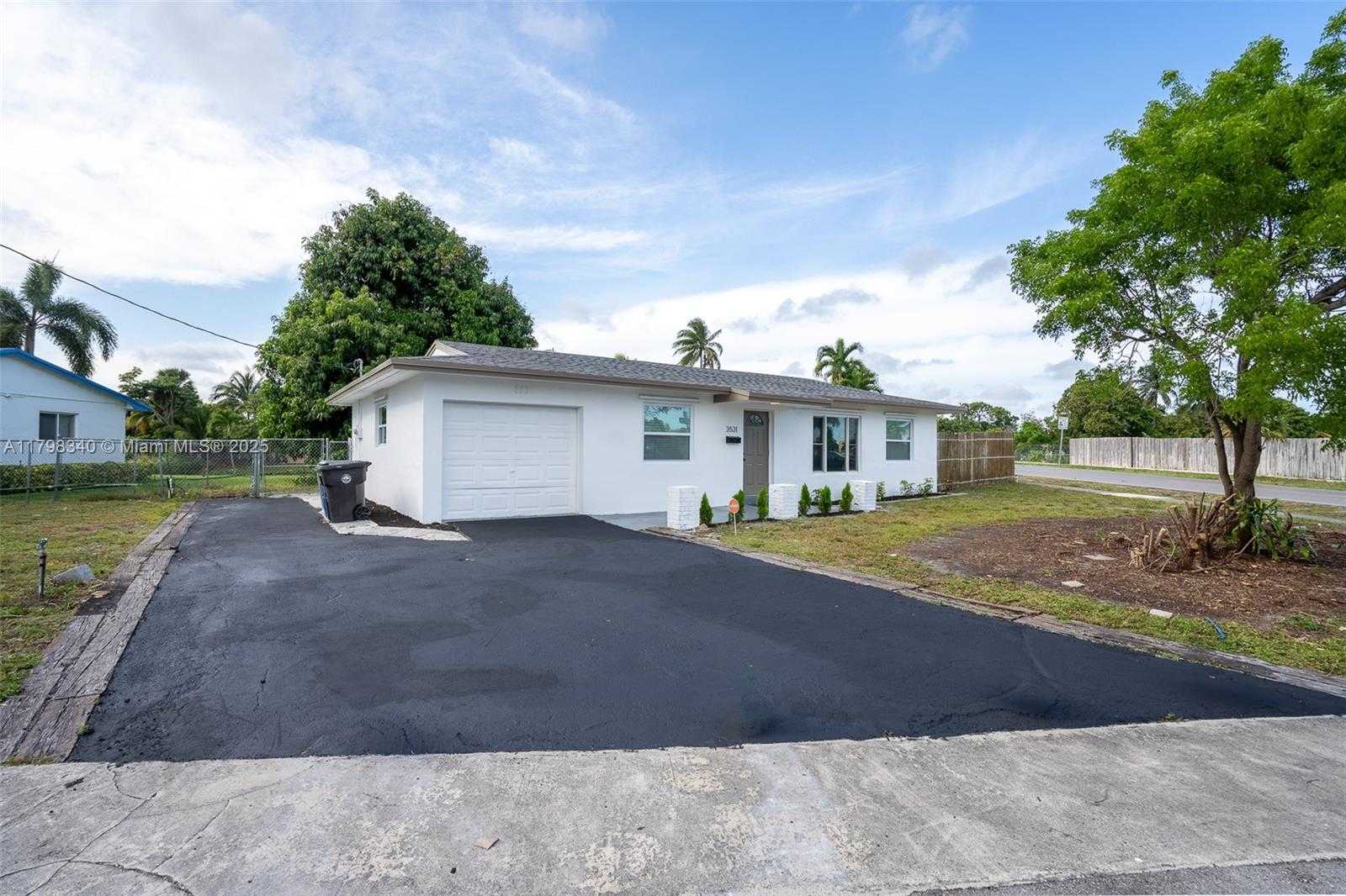 Small Image of 3531 NORTH WEST 26TH ST, Lauderdale Lakes Number 37