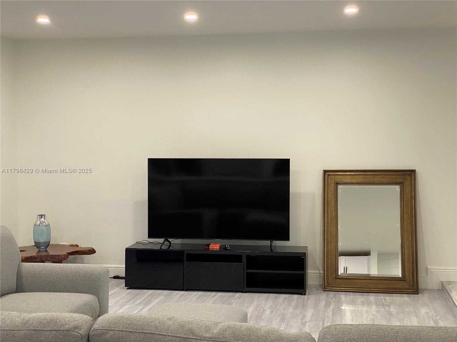 Small Image of 810 SOUTH WEST 66TH AVE, Plantation Number 2