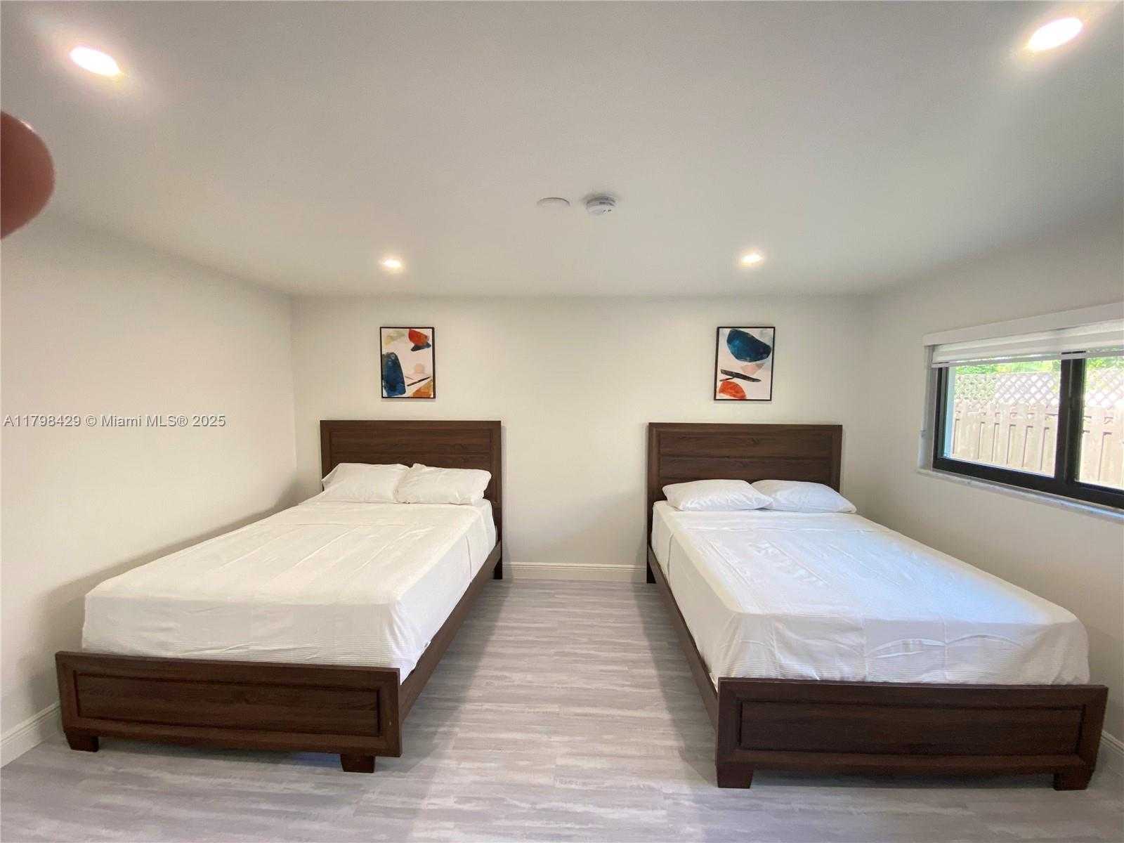 Small Image of 810 SOUTH WEST 66TH AVE, Plantation Number 21