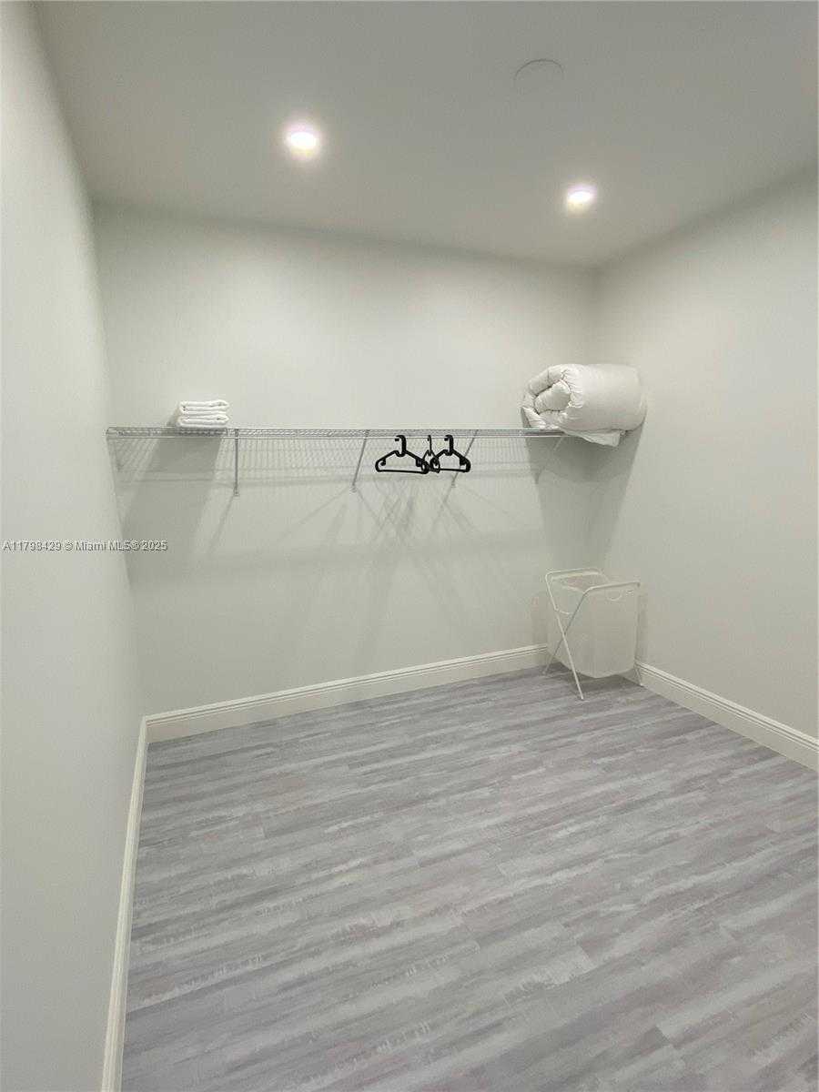 Small Image of 810 SOUTH WEST 66TH AVE, Plantation Number 27