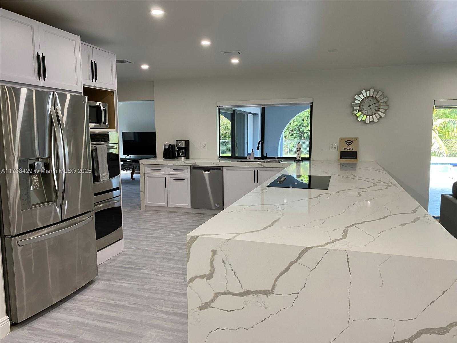 Small Image of 810 SOUTH WEST 66TH AVE, Plantation Number 3