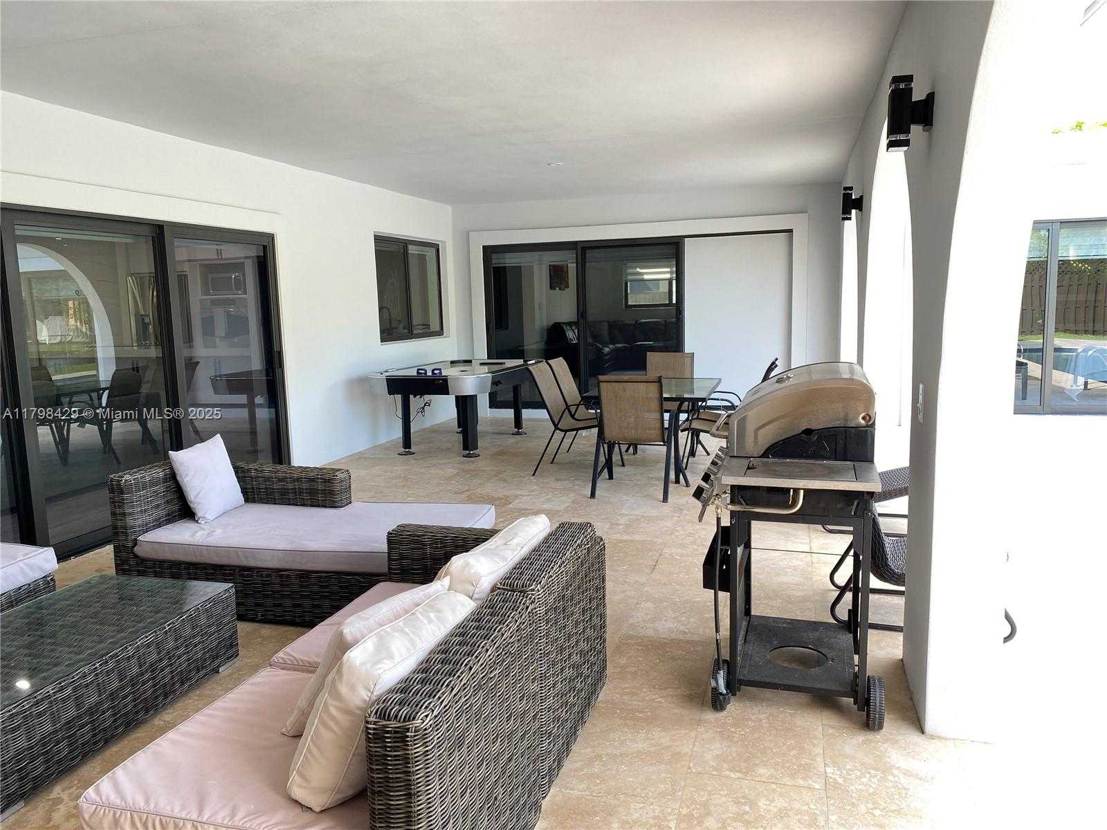 Small Image of 810 SOUTH WEST 66TH AVE, Plantation Number 30