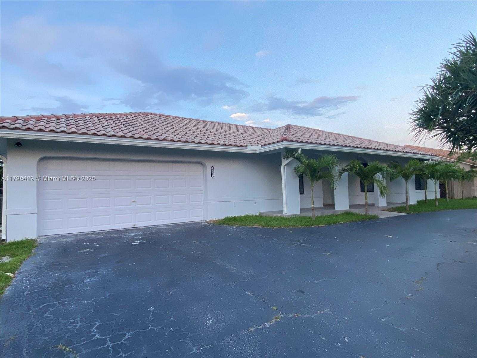 Small Image of 810 SOUTH WEST 66TH AVE, Plantation Number 40