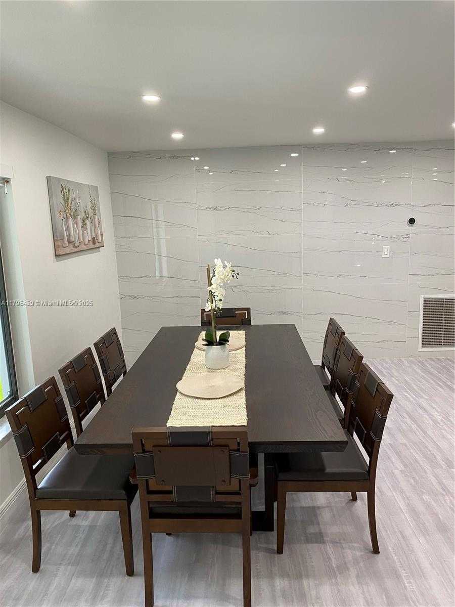 Small Image of 810 SOUTH WEST 66TH AVE, Plantation Number 5