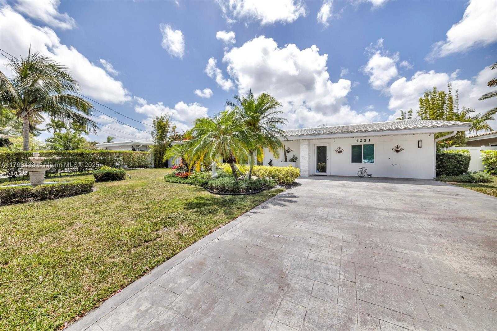 Small Image of 4221 NORTH EAST 16TH AVE, Oakland Park Number 2