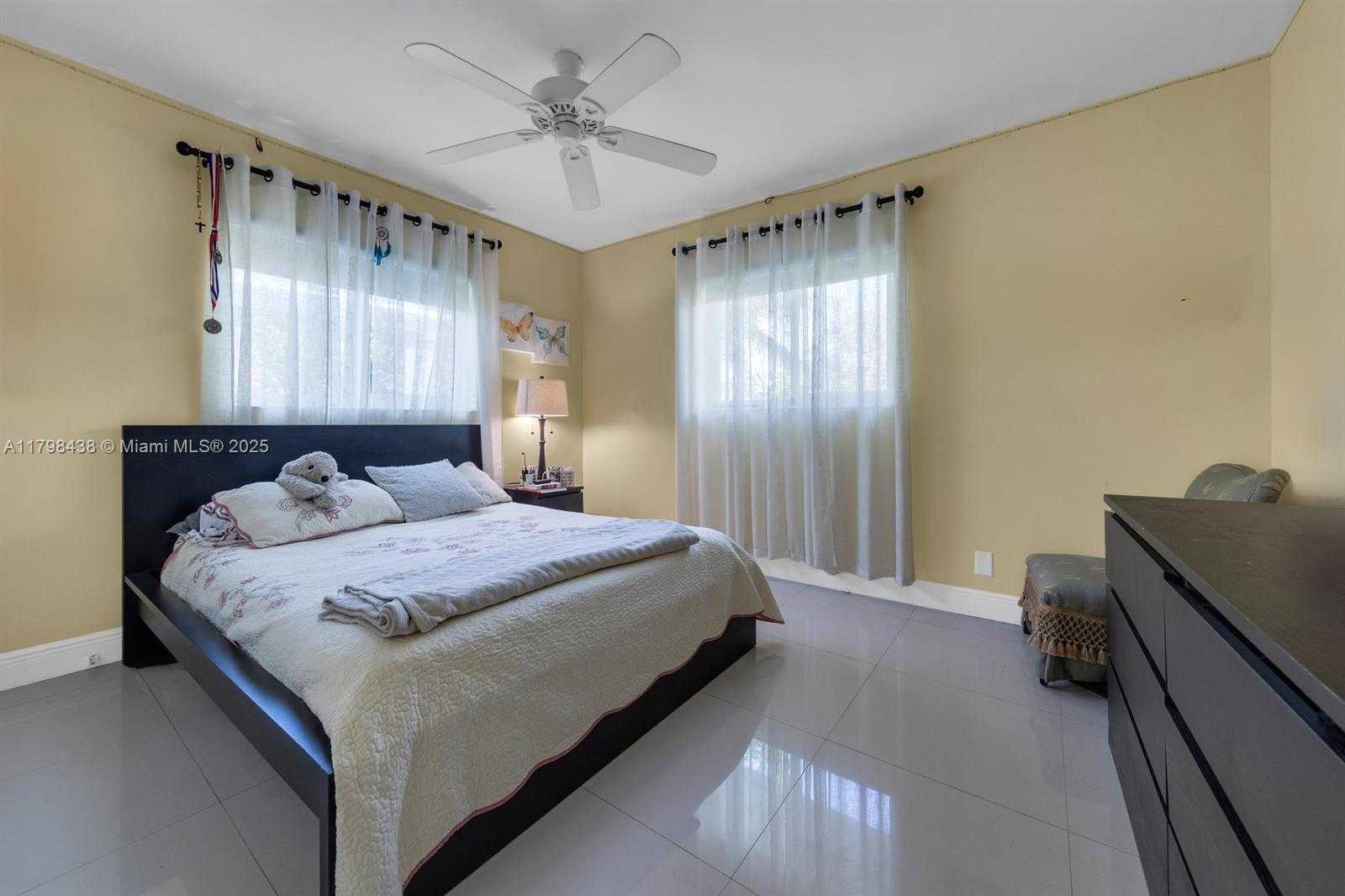 Small Image of 4221 NORTH EAST 16TH AVE, Oakland Park Number 26